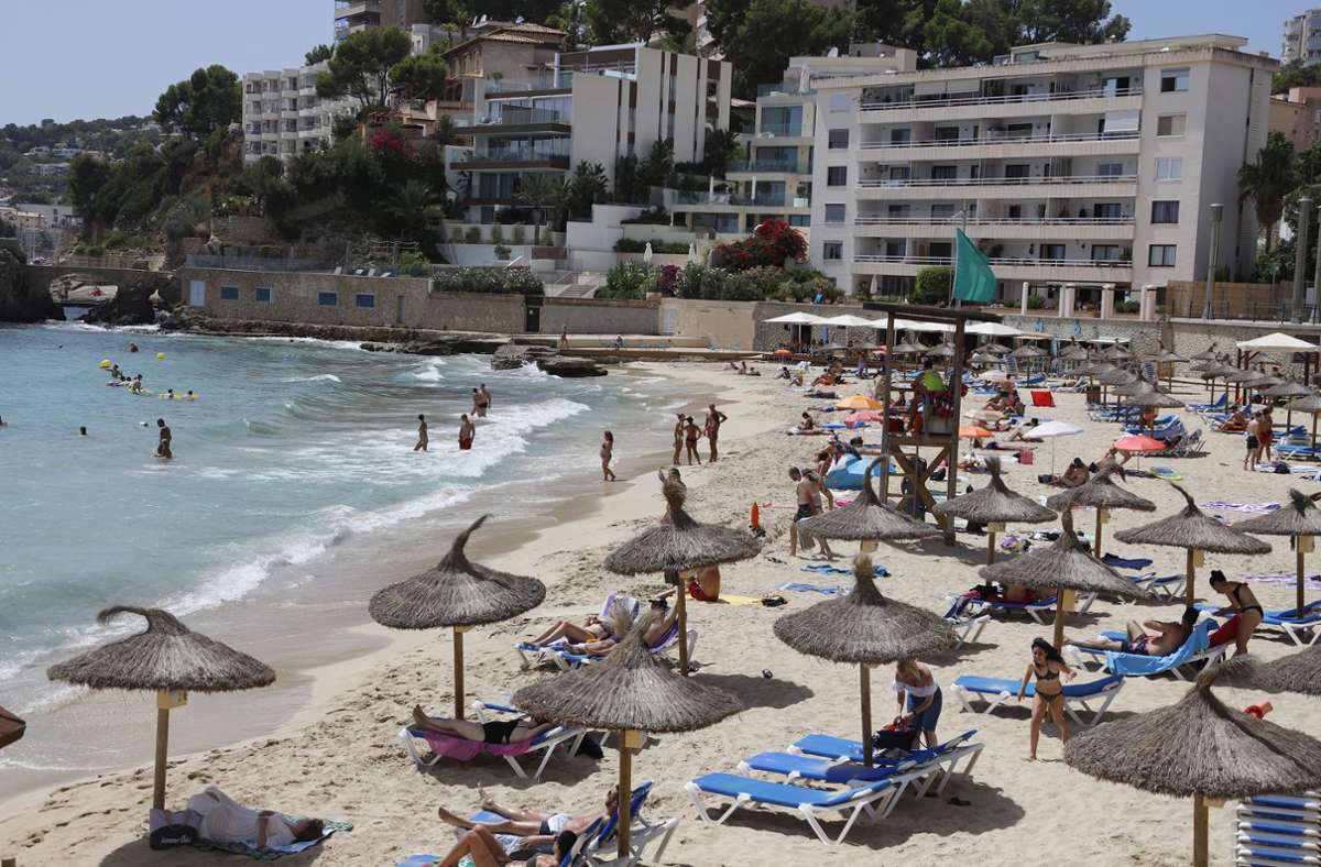 Tourismus in der Corona-Krise: Angestellte demonstrieren  auf Mallorca für mehr Staatshilfen
