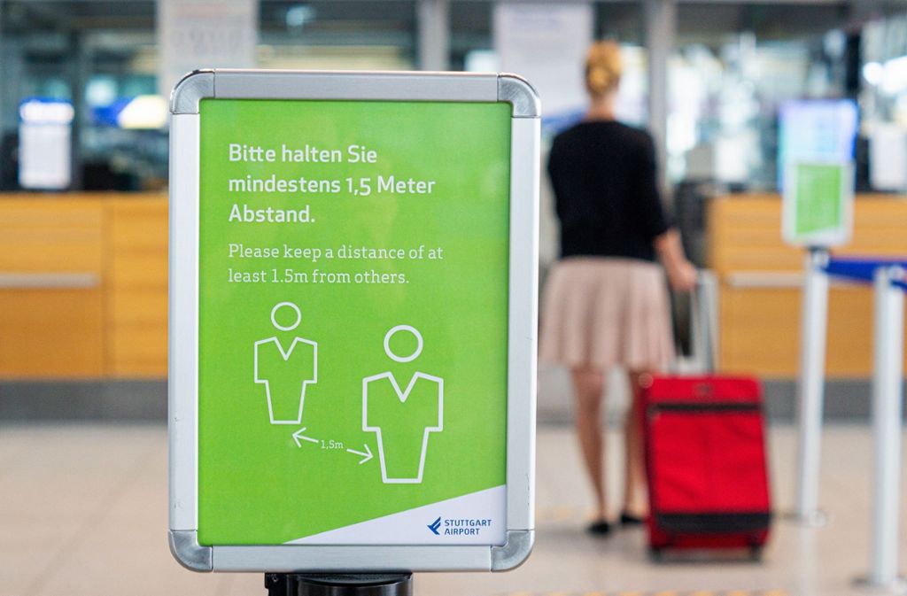 Auch am Flughafen Stuttgart gelten die gängigen Corona-Regeln wie Maskenpflicht und Mindestabstand. Foto: Flughafen Stuttgart