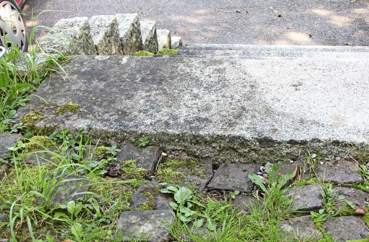 Friedhof Münster: Gefahr durch zahlreiche Stolperfallen