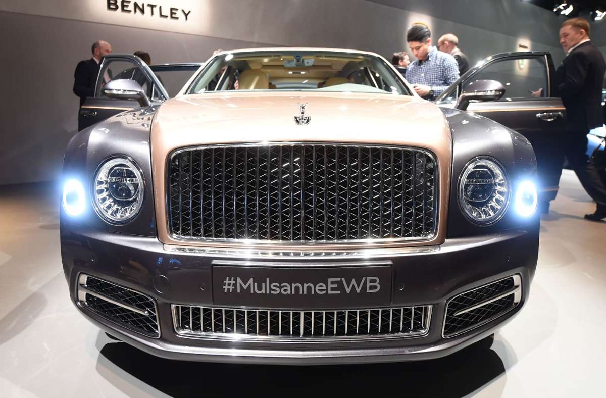 Leonberg: Bentley braust der Polizei davon