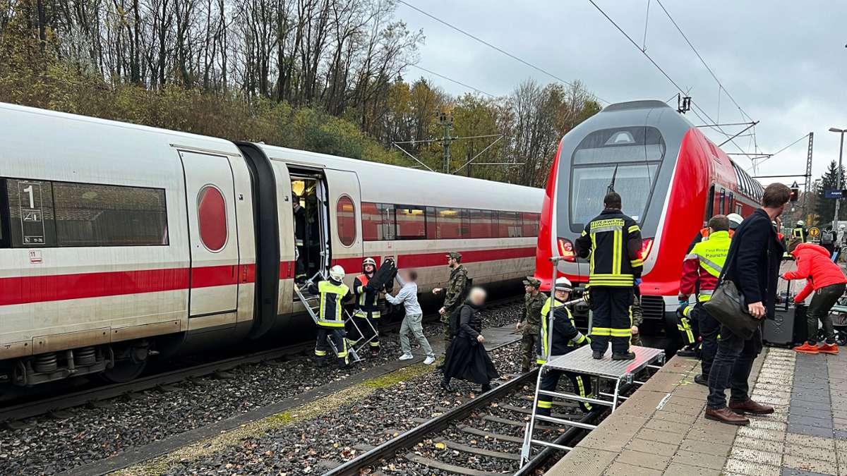 Zwischen München und Ingolstadt: Unfall zwischen ICE und Regionalzug – mehrere Verletzte
