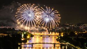 Tausende verfolgen Feuerwerk bei Seenachtfest
