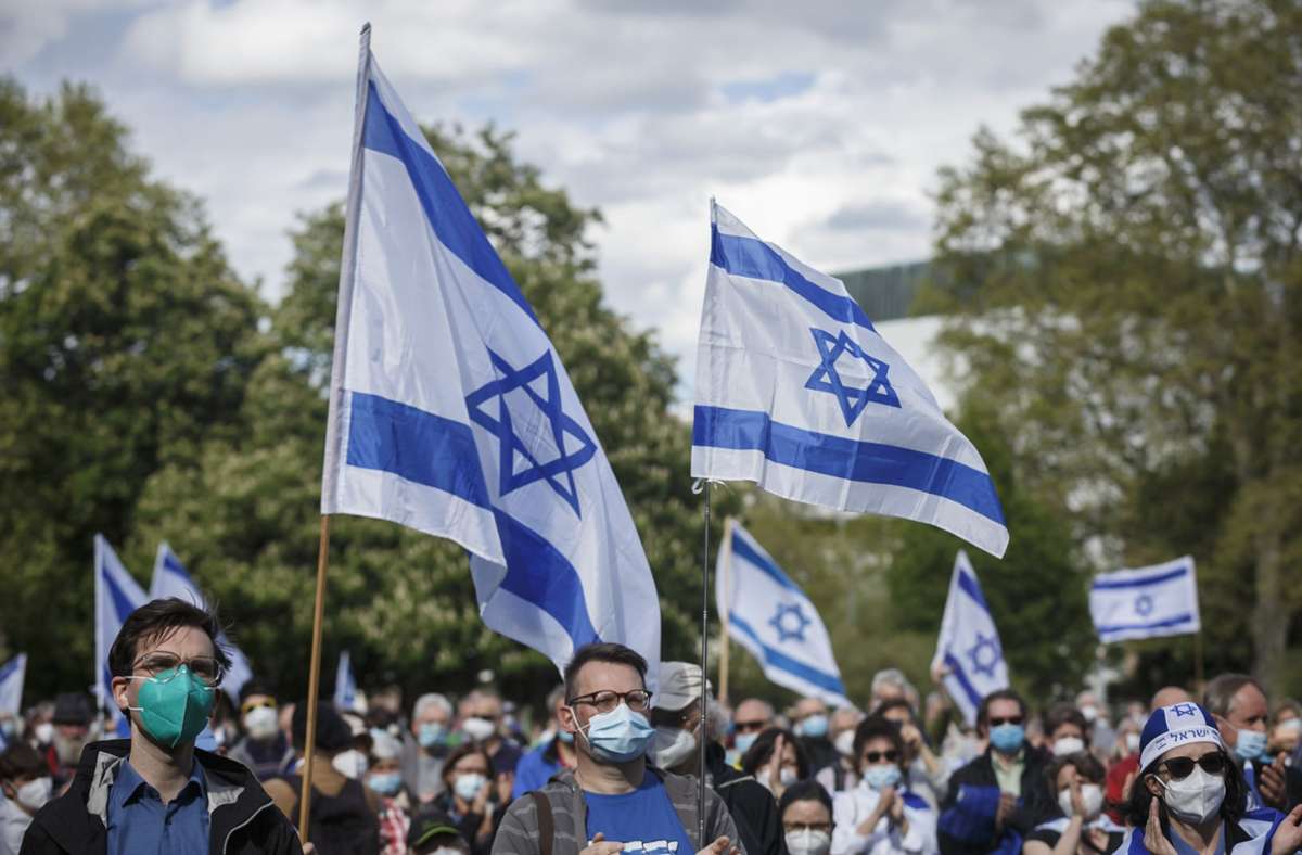 Demo gegen Antisemitismus in Stuttgart: 1500 Menschen gehen für Israel auf die Straße