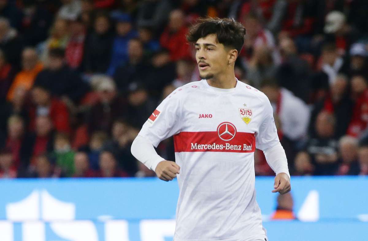 VfB Stuttgart bei Bayer Leverkusen: Wie Sven Mislintat das Debüt von Laurin Ulrich bewertet