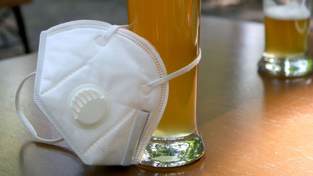 Bier gegen Viren?: Inhaltsstoffe von Hopfen wirken laut Uni Hohenheim gegen Corona