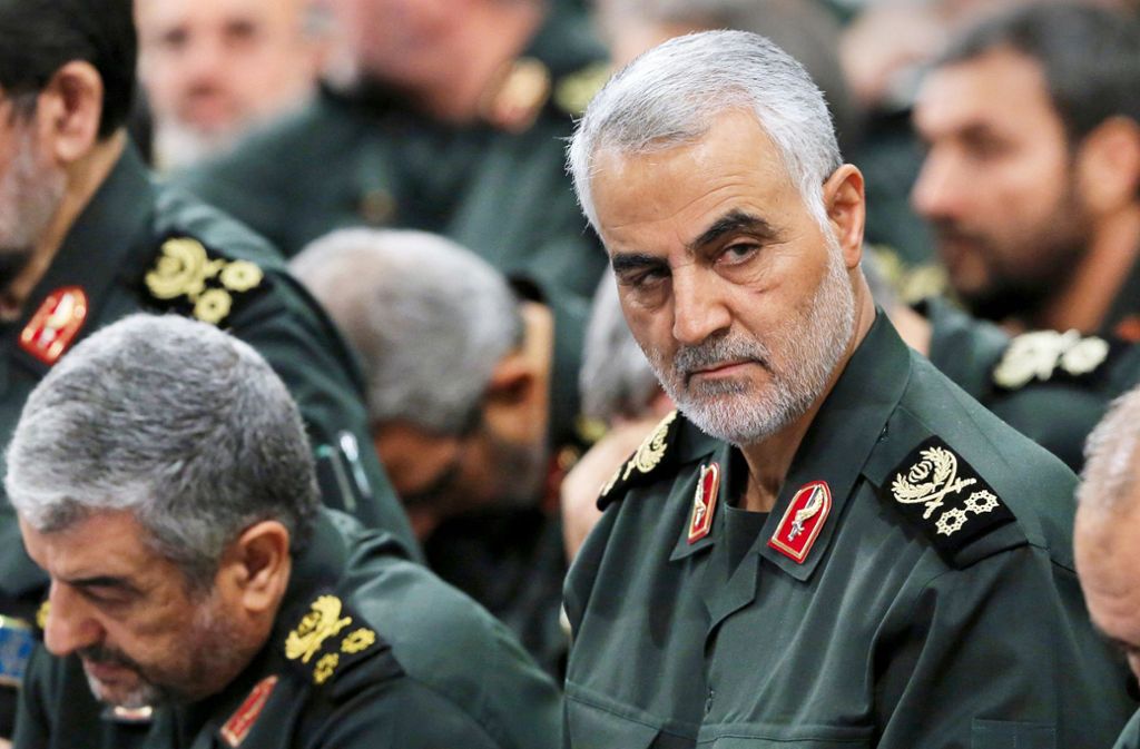 Das US-Militär hat den iranischen General Ghassem Soleimani (Mitte) per Drohnenangriff getötet. Foto: dpa