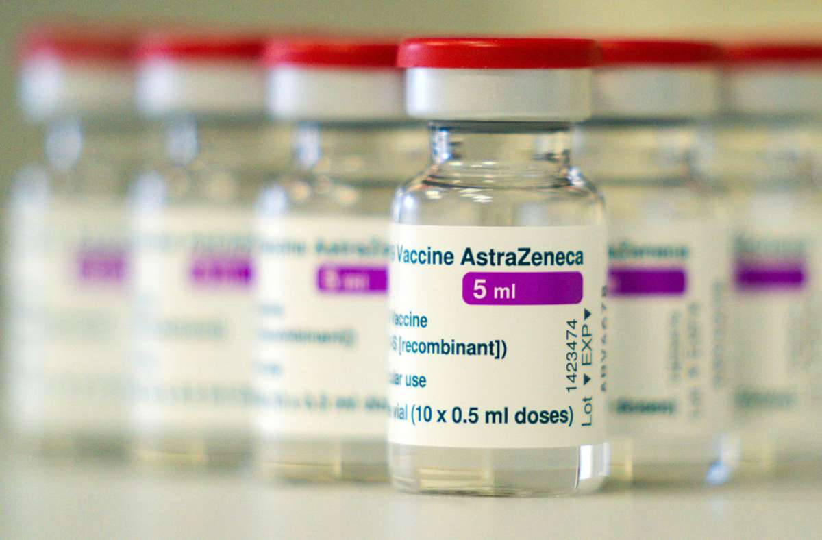 Astrazeneca-Impfstoff: Arzneimittelbehörde sieht derzeit kein altersspezifisches Risiko