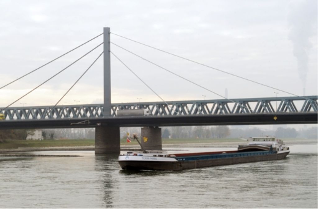 Verkehrsprojekt in  Karlsruhe: Streit um neue Rheinbrücke geht weiter