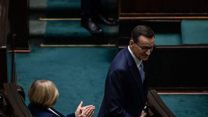 Polens nationalkonservative Regierung tritt zurück