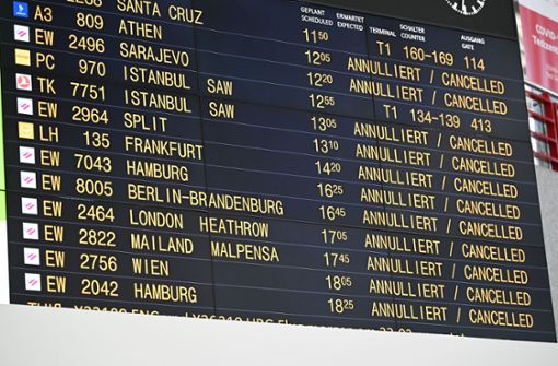 Fast alle Flüge am Dienstag sind aufgrund des Streiks in Stuttgart gestrichen worden. Foto: dpa/Bernd Weißbrod