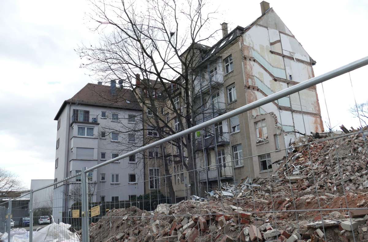 Städtebau in Bad Cannstatt: Gebäude an der Pragstraße nicht zu retten