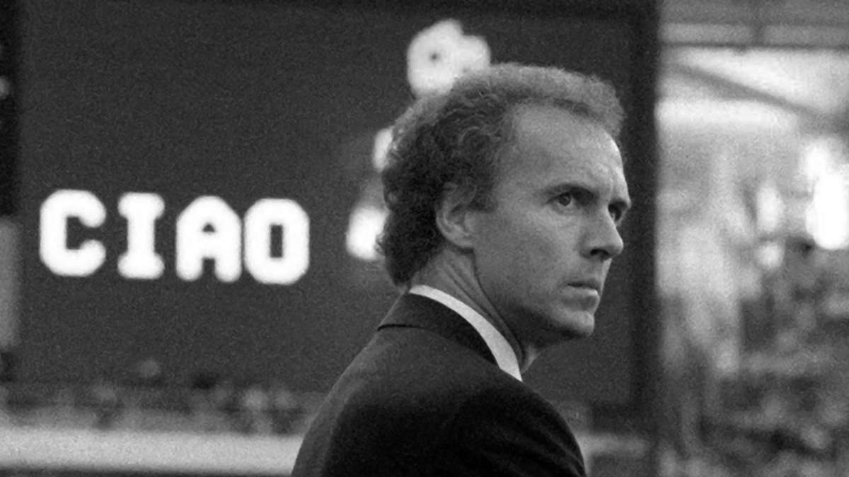 Franz Beckenbauer führte die DFB-Elf im Juli 1990 zum Weltmeistertitel.