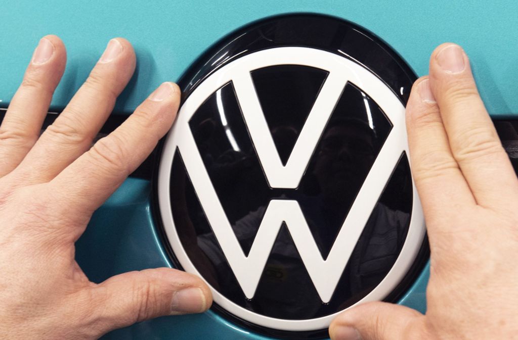 Golf-Cabrio und Passat: Vorsorglicher Rückruf bei VW wegen Risiken bei Airbag-Auslösung