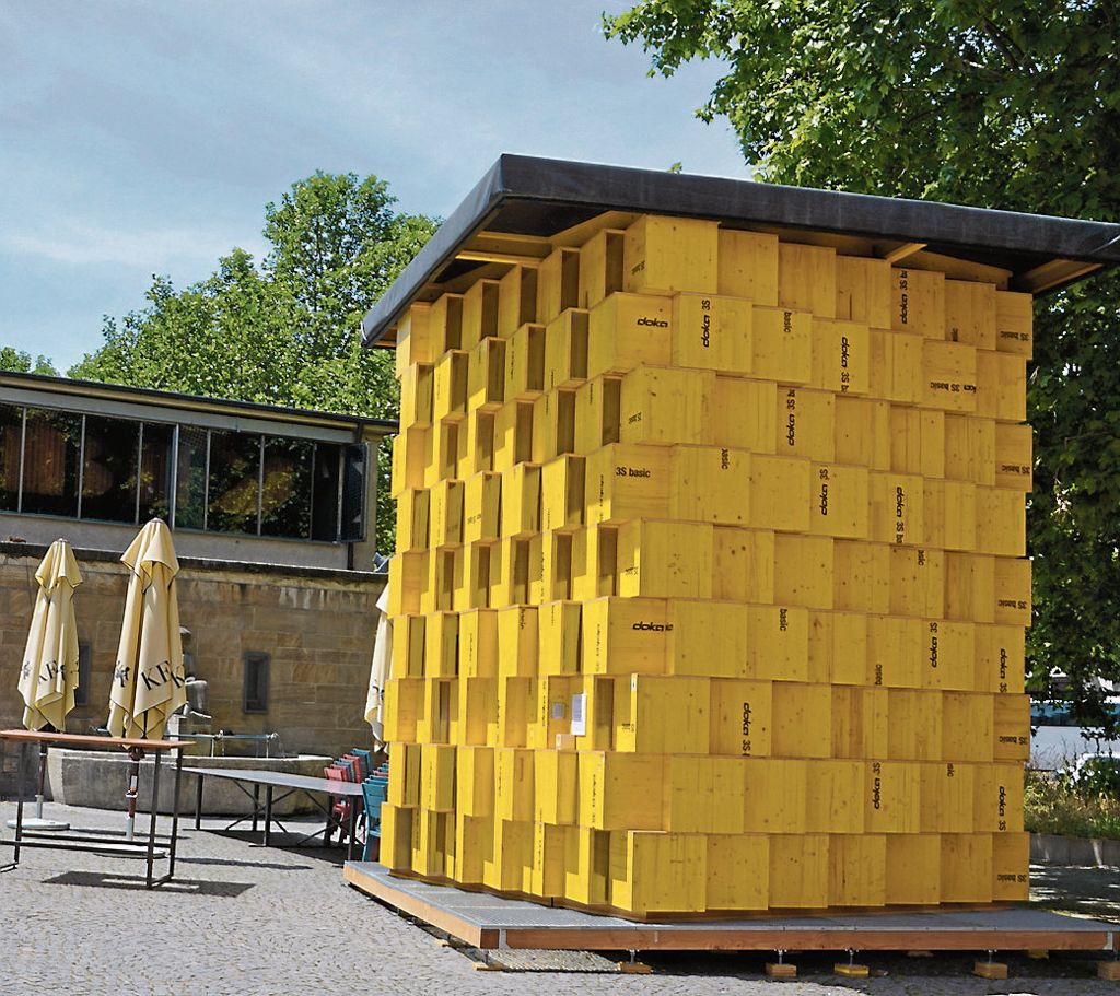 Architekturstudenten der Uni Stuttgart haben deutschlandweit den ersten mobilen Proberaum auf dem Leonhardsplatz aufgebaut: Mietfrei musizieren im Übehaus