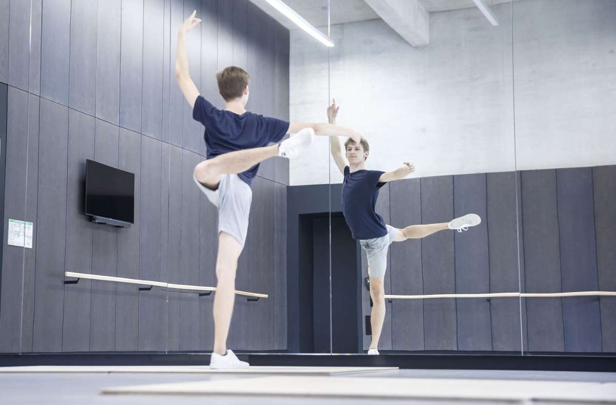 Spende: 100 000 Euro für Stuttgarter Ballett: Porsche-Stiftung schafft Sprungbrett für Absolventen der Cranko-Schule