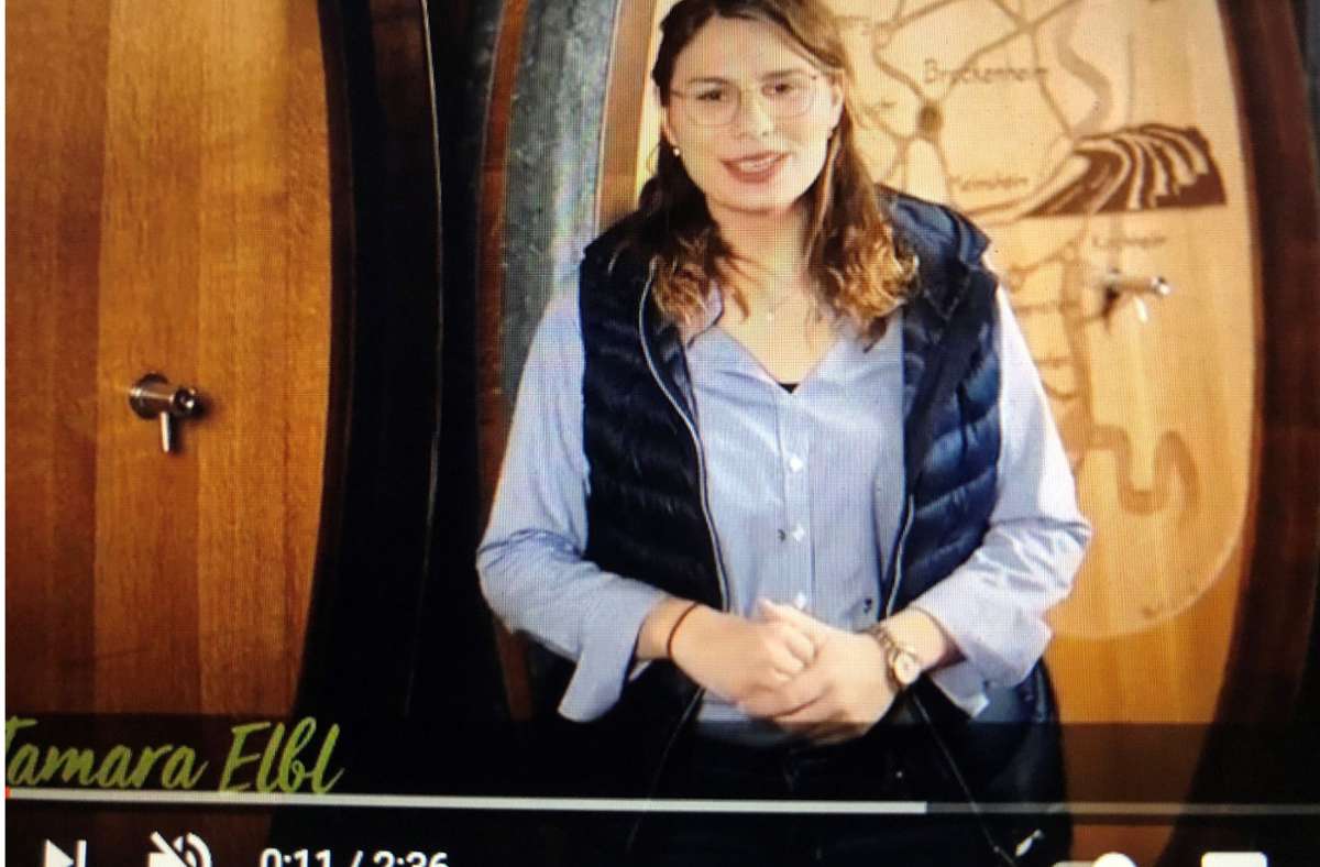 Weinkönigin Tamara Elbl: „Man wächst an Herausforderungen. Die Weinkönigin ist im Homeoffice“
