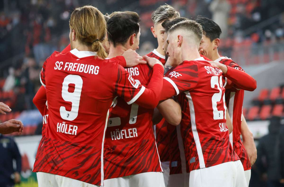 SC Freiburg gegen Bayer Leverkusen: Freiburg überwintert auf Champions-League-Platz