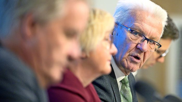 Kretschmann stoppt Ministerin Bauer