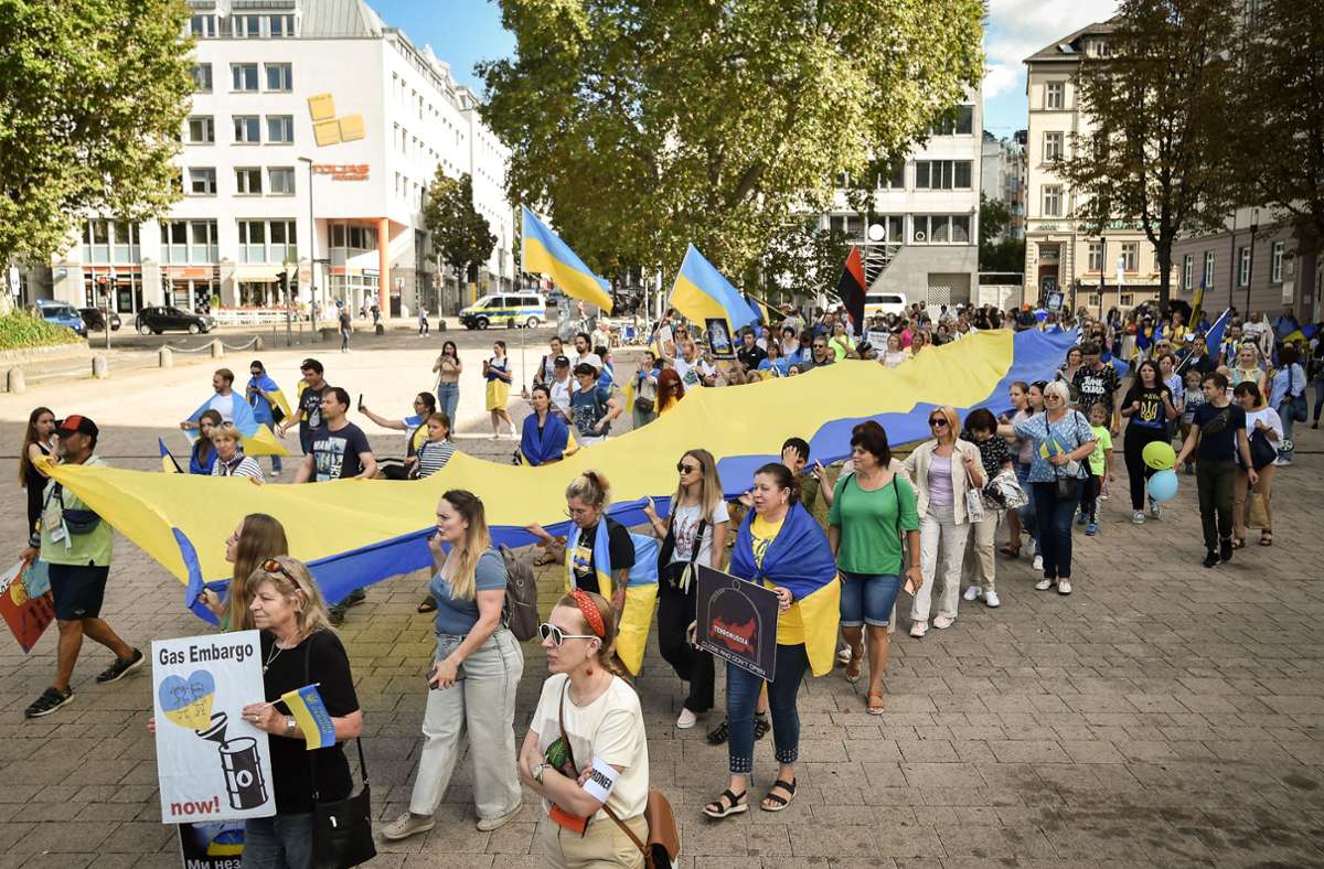 Demo in Stuttgart: Ukrainer fordern mehr Hilfe
