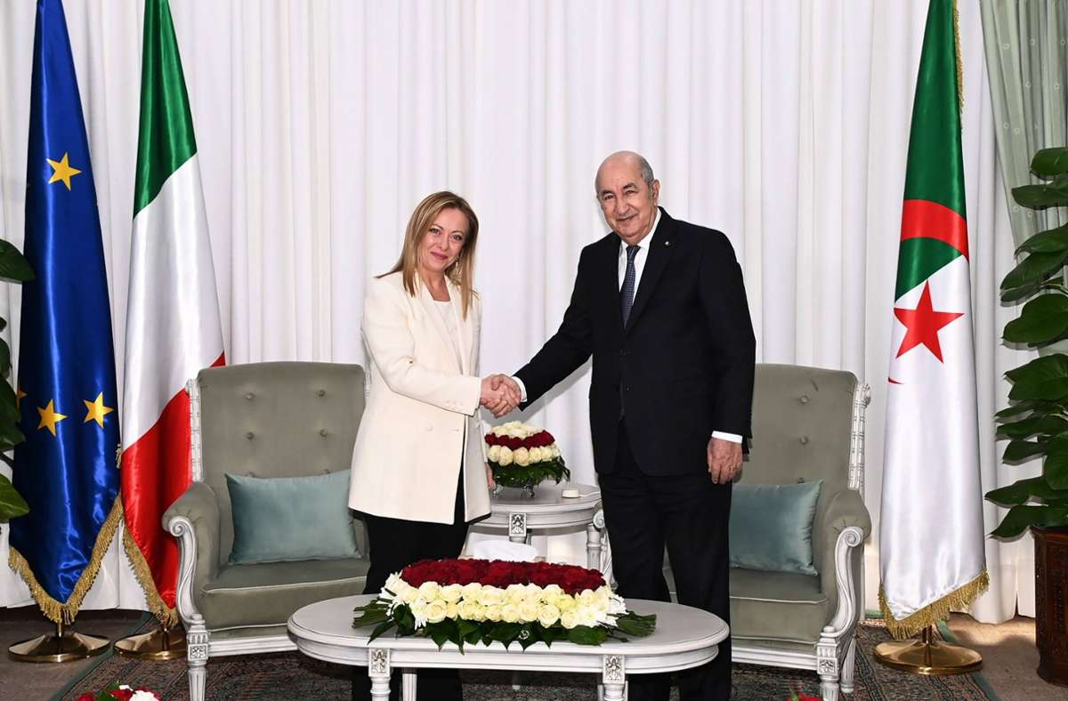 Besuch in Algier: Giorgia Meloni bei Abdelmadjid Tebboune Foto: imago/Xinhua/Algerian Presidency