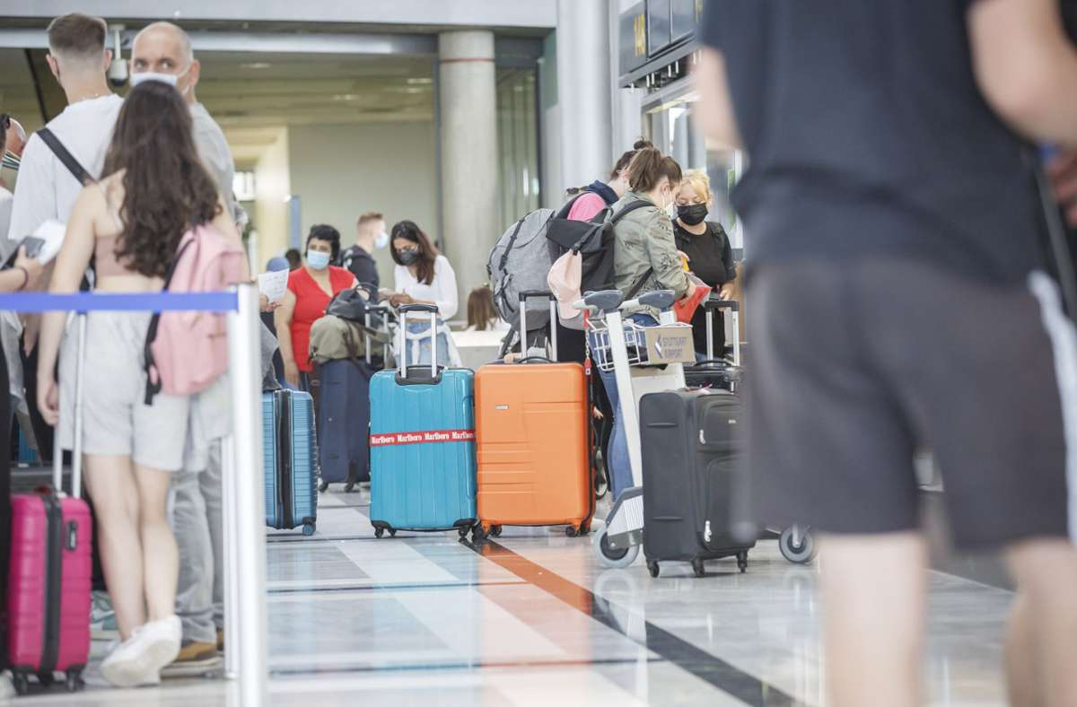 Sommerferien beginnen: Flughafen Stuttgart erwartet einen Hauch von Normalität