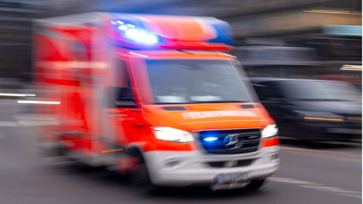 Bermatingen im Bodenseekreis: Schwerer Unfall mit zwei Säuglingen im Auto