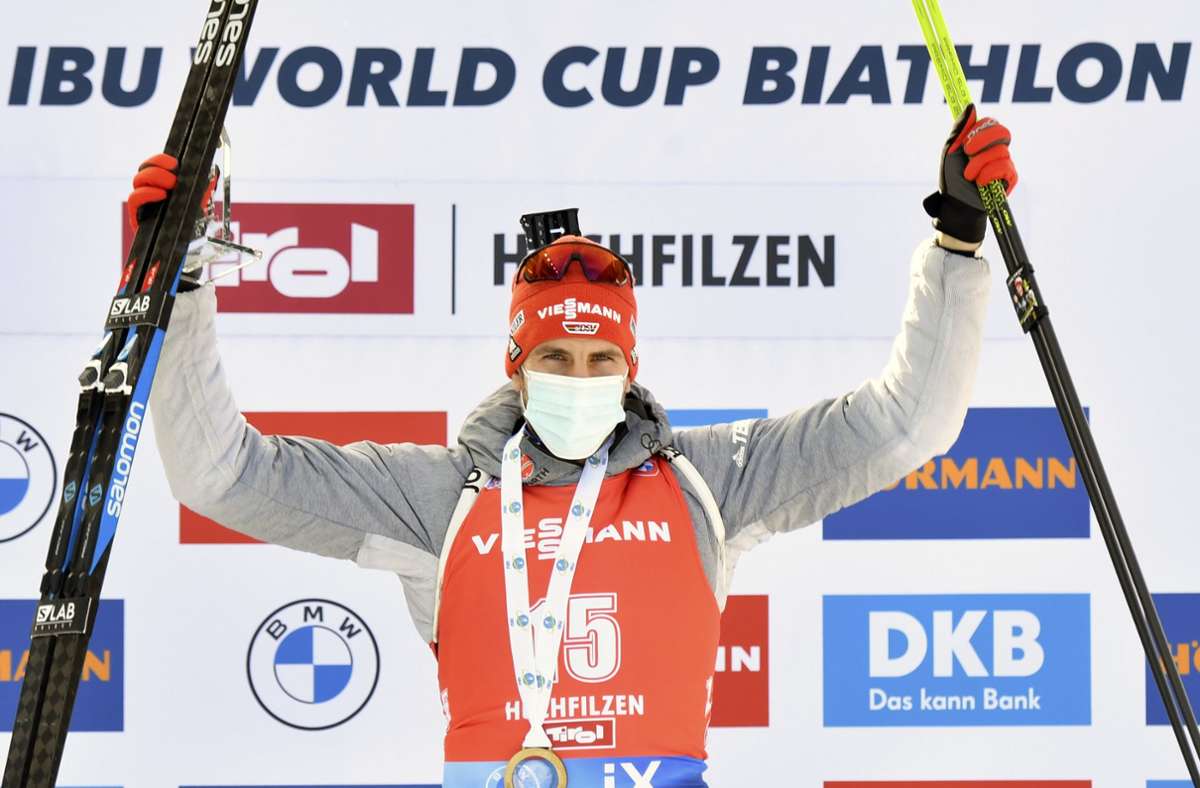 Biathlon-Weltcup in Hochfilzen: Olympiasieger Arnd Peiffer gewinnt Massenstart