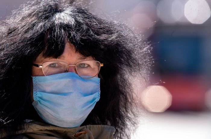 Coronavirus: Autofahren mit Maske – ist das eigentlich erlaubt?