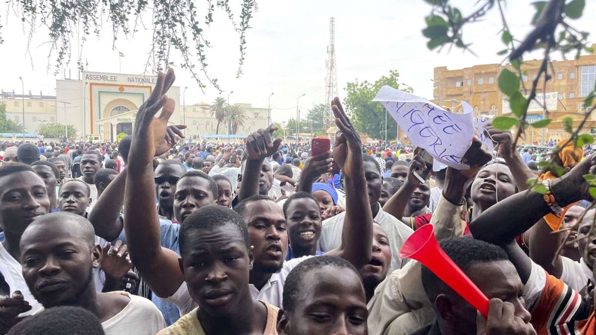 Reaktion auf Staatsstreich: Afrikanische Staaten stellen sich klar gegen Putschisten im Niger