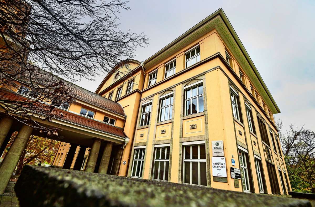 Schickhardt-Gymnasium in Stuttgart: Kunstlehrerin  gegen frühere Schülerin – was ist passiert?