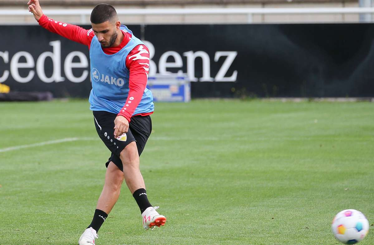 Deniz Undav zeigte sich treffsicher bei seinem ersten Training in Stuttgart.