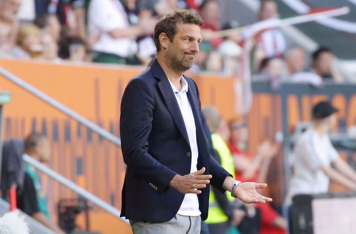 Markus Weinzierl (hier beim 0:6 anno 2019 in Augsburg, das sein Aus beim VfB bedeutete)  ist zurück in der Bundesliga – und was machen die anderen Stuttgarter Ex-Trainer mittlerweile?