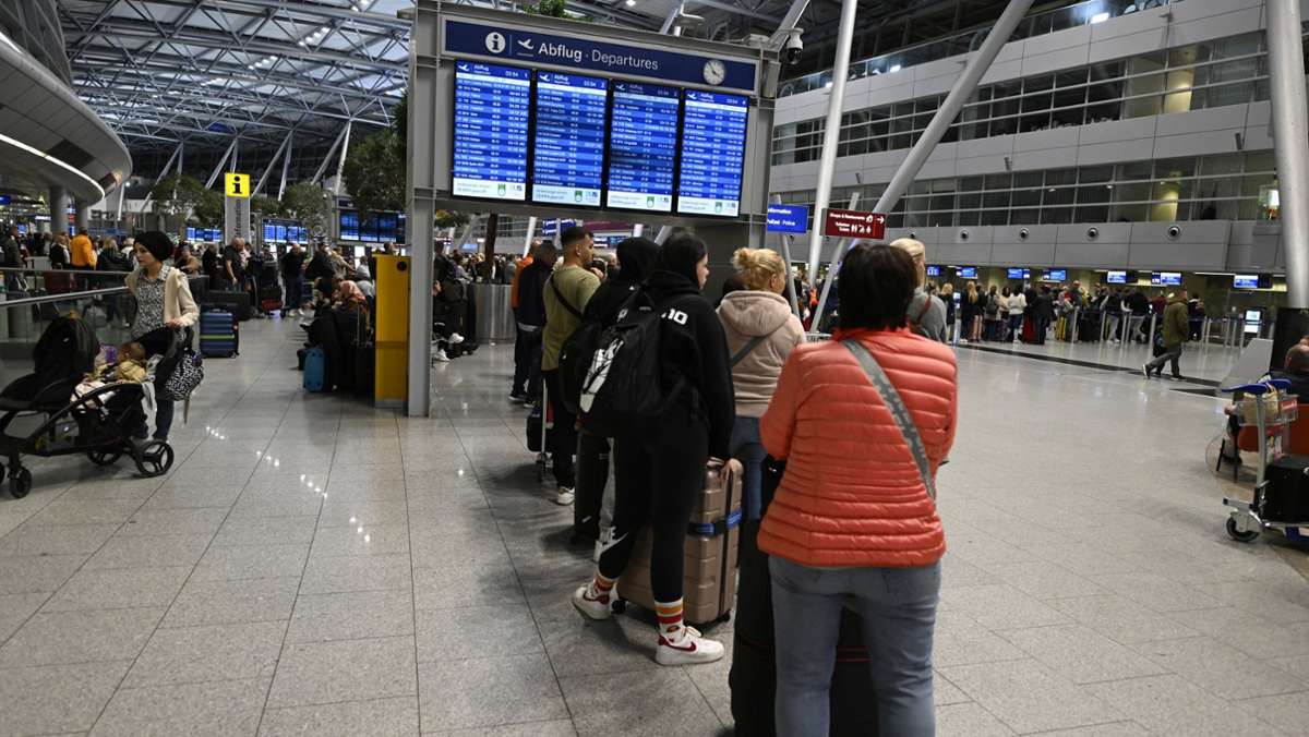 Pilotenstreik bei Eurowings: Wieder fallen zahlreiche Flüge aus