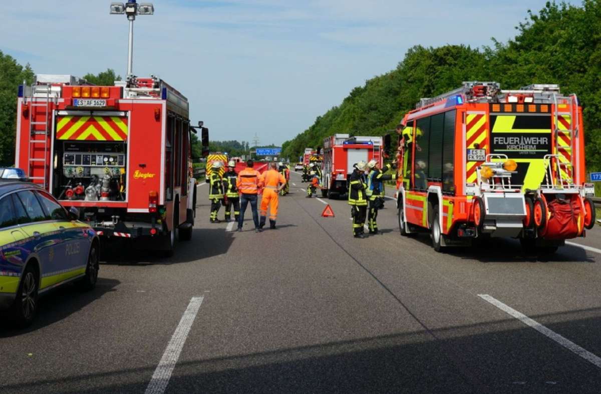 Nach Unfall bei Kirchheim: A 8 in Richtung Stuttgart gesperrt