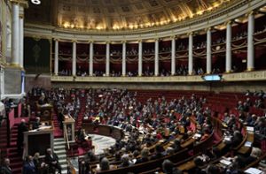 Rentenreform: Frankreichs Regierung übersteht Misstrauensvoten