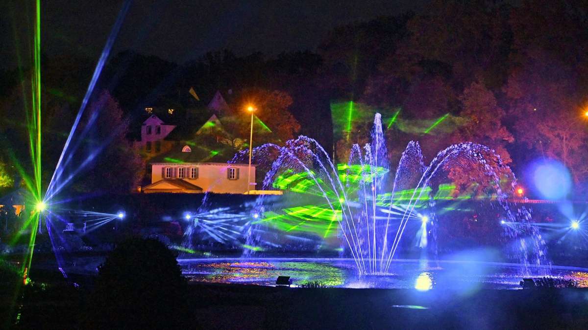 Blühendes Barock Ludwigsburg: Leuchtende Traumpfade schaffen eine Zauberwelt