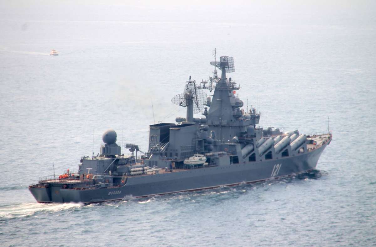 Nach Explosion: Russisches Flaggschiff „Moskwa“  schwer beschädigt