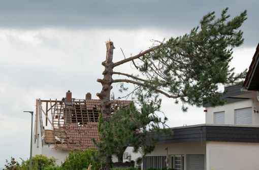 Tornados können verheerende Schäden verursachen. Foto: dpa//ilas Stein
