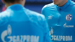 Schalke nimmt Schriftzug von Hauptsponsor Gazprom vom Trikot