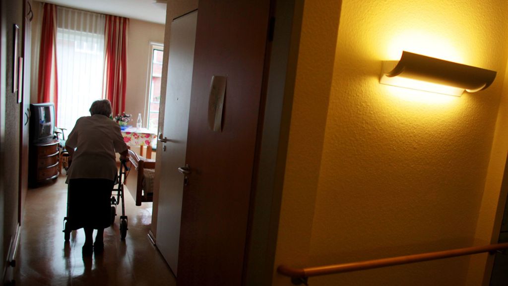 Steigende Eigenanteile: Wie das Pflegeheim viele Selbstzahler arm macht