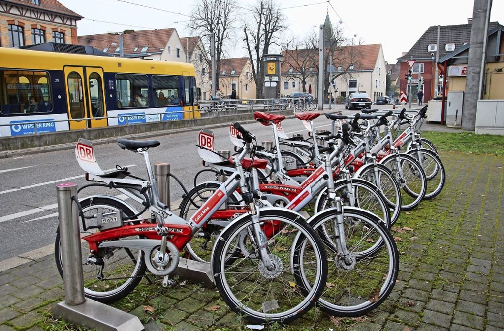 HedelfingenAusleihstation am Hedelfinger Platz untergenutzt – Bezirksbeiräte fordern Stellplatz in Rohracker: Bike-Sharing außer Tritt