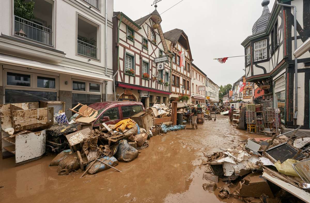 In den von der Flut-Katastrophe betroffenen Gebieten laufen die Aufräumarbeiten auf Hochtouren. (Archivbild) Foto: dpa/Thomas Frey
