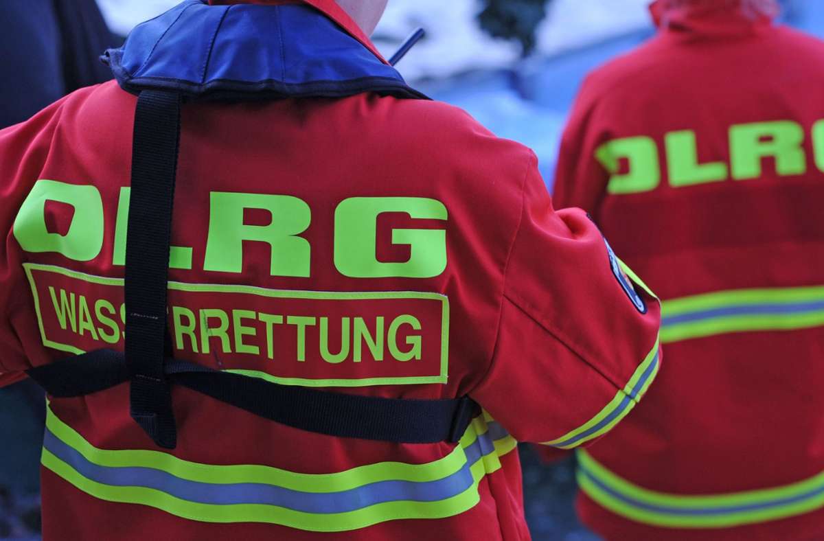 Mannheim: Mann schwimmt im Rhein und löst Polizeieinsatz aus