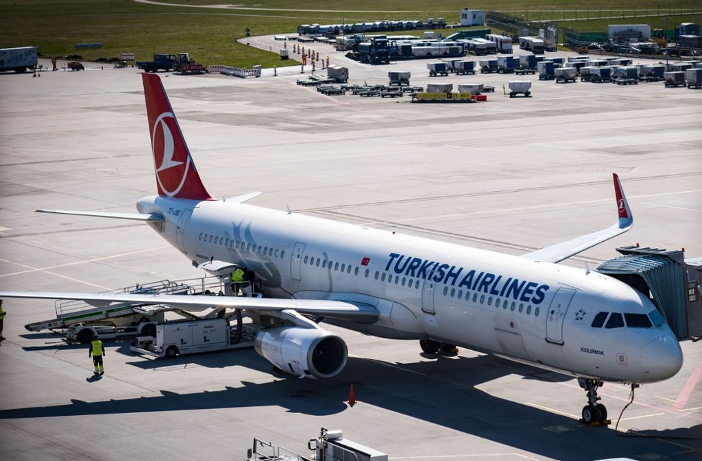 Fliegen in der Corona-Krise: Am Stuttgarter Flughafen heben  wieder Flugzeuge ab