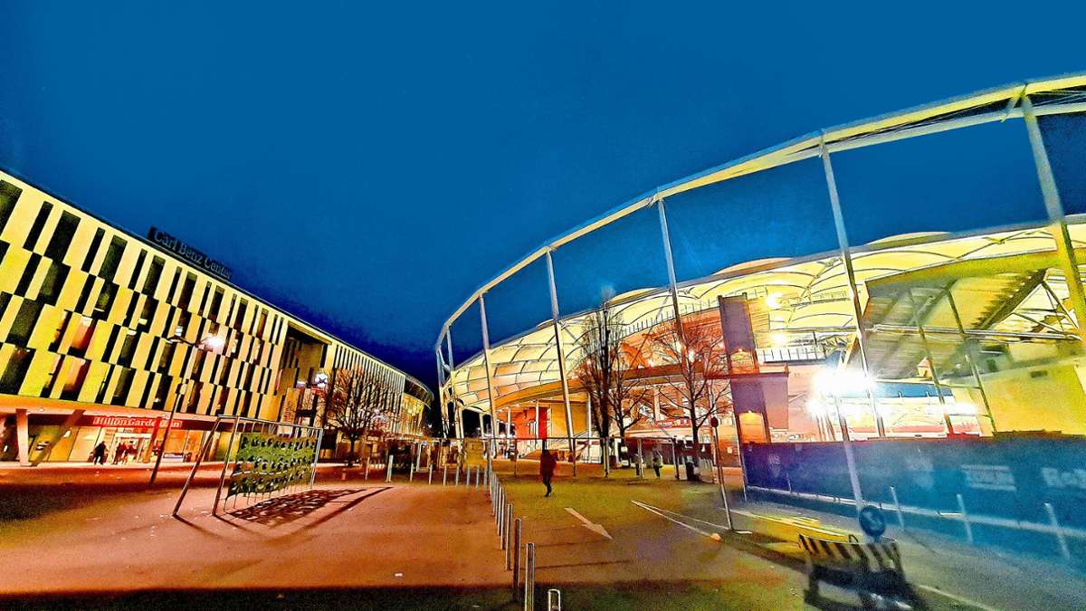 Halle im Neckarpark: Prominente Betreiber wollen die   Carl-Benz-Arena wachküssen