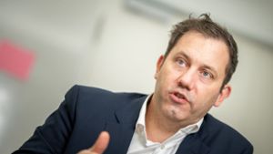 SPD-Chef macht Angebot an FDP: Klingbeil: „Lasst uns den großen Wurf beim Bürokratieabbau wagen“