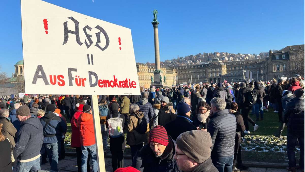Zehntausende gegen rechts: So bunt war die Anti-AfD-Demo in Stuttgart
