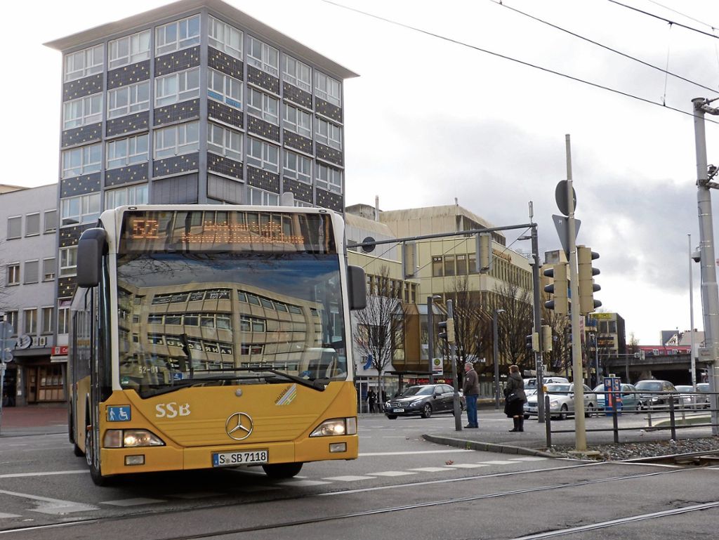 BAD CANNSTATT:  Neue Linie soll drei Jahre lang ab 2018 zwischen Wilhelmsplatz und City pendeln: Expressbus soll U 1 entlasten