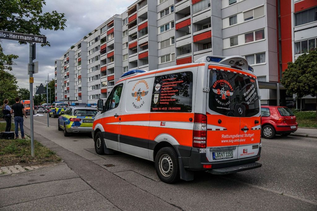 31.7.2019 Im Fasanenhof ist ein Mann auf offener Straße erstochen worden. Der Täter ist geflohen.