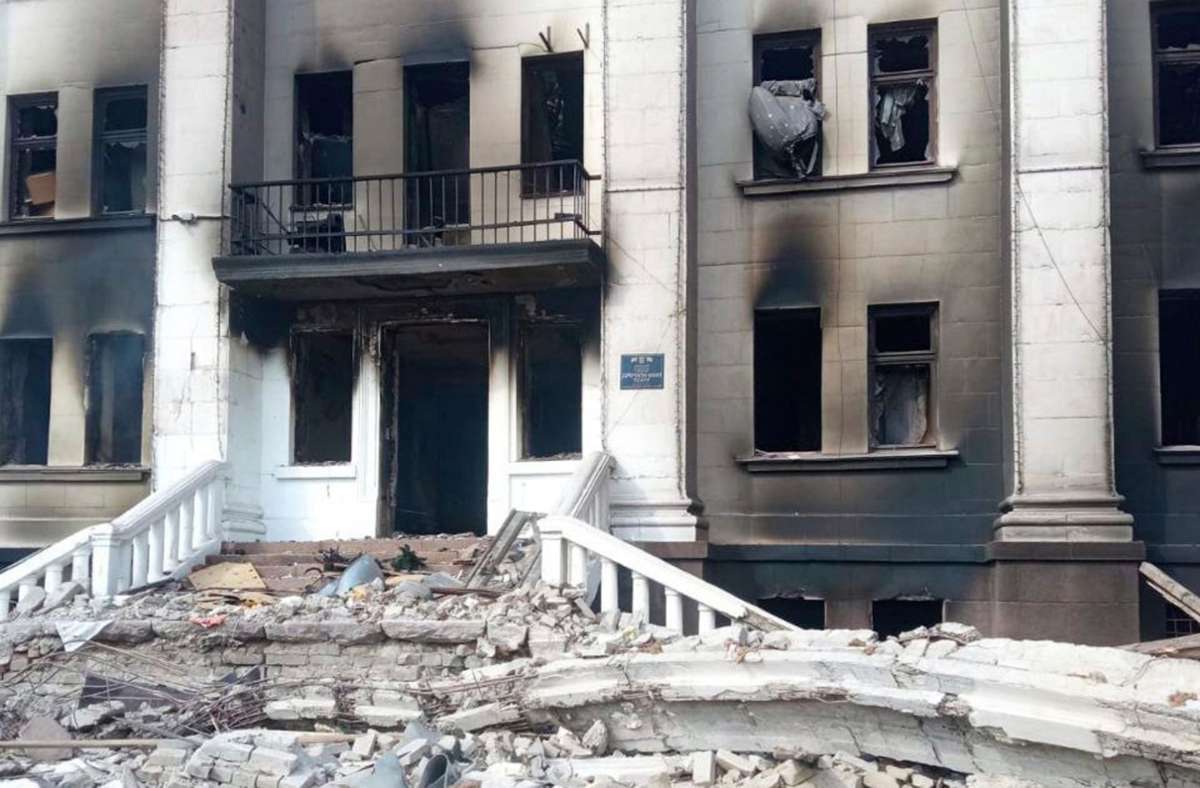 Angriff in Mariupol: Mehr Personen in bombardiertem Theater befürchtet